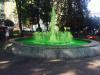 Вандалізм чи креатив: київський фонтан став зеленим