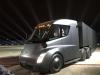 Tesla показала электрогрузовик Semi Truck