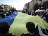 На Хрещатику розгорнули найдовший прапор України 