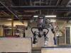 Boston Dynamics показала, как двуногий робот Атлас занимается паркуром