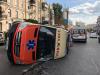 В центре Киева перевернулась «скорая» с пациентом