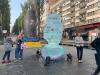 В Киеве установили ледяную скульптуру рыси