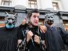 У масках вовків і суддівських мантіях: активісти вимагали реакції від Зеленського на «плівки Вовка»