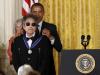 Обама вручил Медаль Свободы Бобу Дилану
