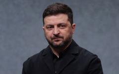 Удари по обидва боки мосту: Зеленський розкрив наслідки атаки на Крим::<span style="font-weight:normal">Українські сили завдали ударів по низці важливих цілей поблизу Кримського мосту та в окупованому Криму, атакувавши логістику й ППО противника.</span>