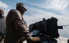 ЗСУ атакували окупантів на Херсонщині дронами вперше з безекіпажних катерів ::<span style="font-weight:normal">Українські морські піхотинці вперше застосували FPV-дрони, запущені з безекіпажних катерів Barracuda, для ураження позицій окупантів у районі Залізного Порту на Херсонщині.</span>