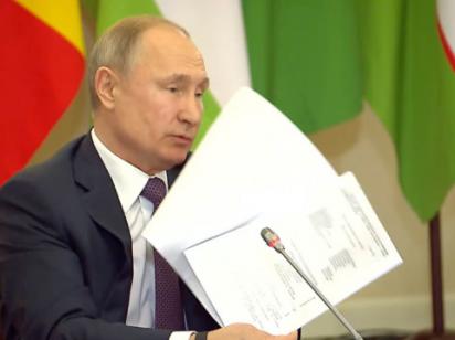 "Обнуление" сроков Путина: голосование по Конституции назначили на 1 июля