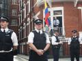 Основатель Wikileaks выступил с балкона посольства Эквадора