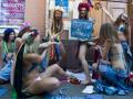 FEMEN борятся с «джинсой»