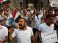 Сирийцы пикетировали родное посольство