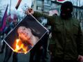 В Киеве сожгли портреты Нуланд