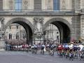 Участники «Тур де Франс» финишировали в Париже