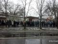 Огромные очереди за хлебом в Луганске