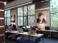 Портреты молодого Порошенко и  Мэрилин Монро  соседствуют в редакции телеканала NewsOnе