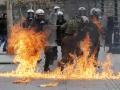 Пламенные пенсионные протесты в Греции