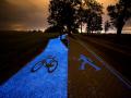 У Польщі побудували першу в світі велодоріжку, яка світиться 