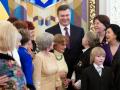 Янукович встретился с выдающимися женщинами