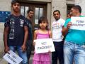 «Ні расизму»: в Ужгороді роми вийшли на протест через погром 
