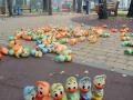 1000 іграшкових каченят вночі розкидали у Вінниці 