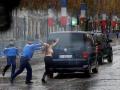 Кортеж Трампа в Париже «атаковали» полуголые активистки Femen  