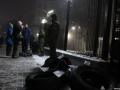 Киев: к российскому посольству принесли шины из-за обстрела ФСБ украинцев на Черном море 