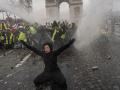 От анархистов до исламистов: «Топливный бунт» в Париже