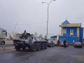 Военное положение: въезд в Одессу стерегут бойцы на БТР