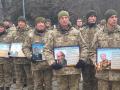 В Одессе бойцы 28 мехбригады прошли по улицам с портретами погибших сослуживцев