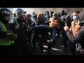 Відео бійки праворадикалів з поліцією під Адміністрацією президента 