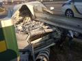 ДТП під Києвом: Audi A1 наштрикнувся на відбійник - водію пощастило