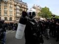 Мир, труд, май и слезоточивый газ: первомайские столкновения в Париже
