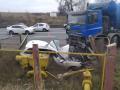 В Киеве бетономешалка снесла с дороги легковушку: погибла 20-летняя девушка