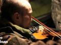 Скрипка в окопі: «музика допомагає висловити все, що накипіло від війни»