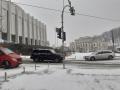 Зима не відступає: Київ накрив потужний снігопад