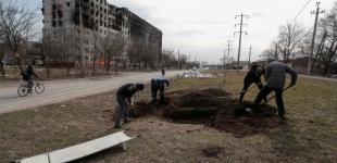 Маріуполь: апокаліптичні образи міста в облозі (фотосвідчення)