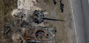 Вид з повітря на зруйновану війною Україну