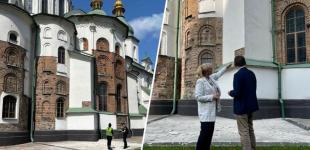 Софійський собор у Києві пошкоджено через обстріл: що кажуть у храмі про наслідки