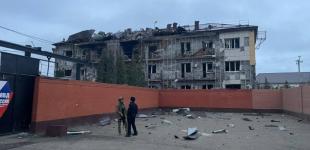 В Чечні після атаки невідомих дронів згоріла будівля ФСБ