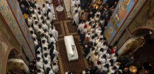 Помер Філарет: прощання з патріархом триватиме до неділі