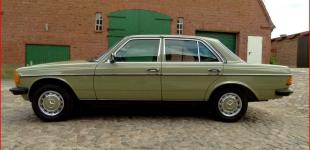 Новенький законсервированный Mercedes-Benz E-class W123