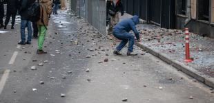 Посольство Турции в Москве закидали камнями