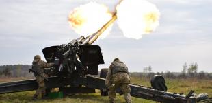 Яскраві фото з навчань українських артилеристів