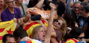Як каталонці сприйняли рішення парламенту про незалежність Каталонії 
