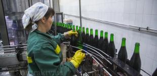 Завод Artwinery выпустил 600 000 000 бутылку игристого