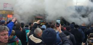 Пожежа на станції метро «Лівобережна» – фотографії з місця подій 