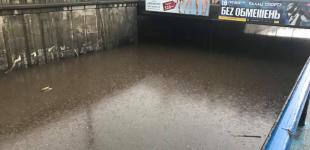 Уходим под воду: в Киеве - настоящий потоп