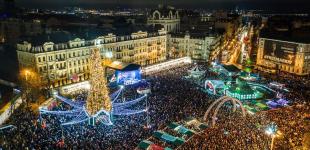 Понад 100 тисяч людей зустріли Новий рік на Софійській площі Києва