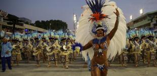 Карнавал в Рио: русалки, астронавты и пляски смерти