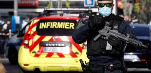 Теракт у Ніцці: нападник зарізав трьох людей, є поранені