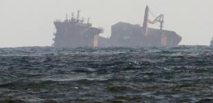 Біля Шрі-Ланки тоне судно з хімікатами. Це загрожує глобальною катастрофою